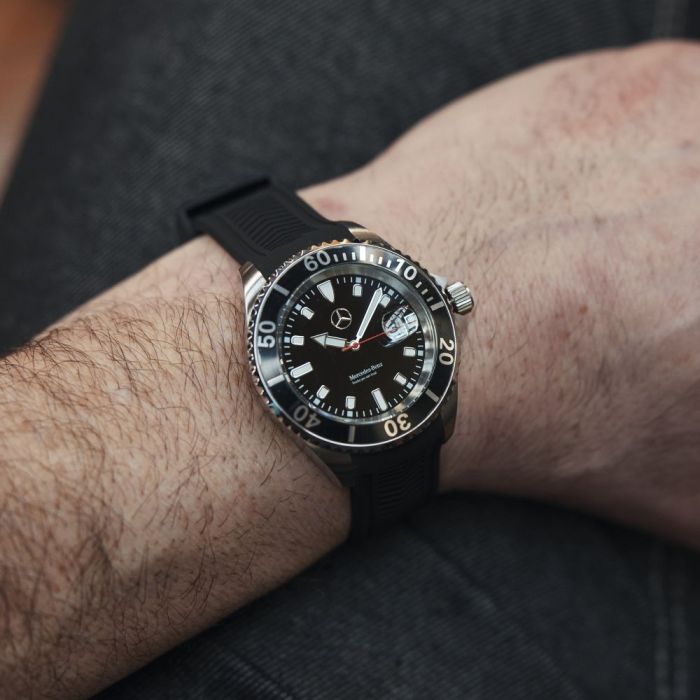 Black Steel Silicon Strap Watch