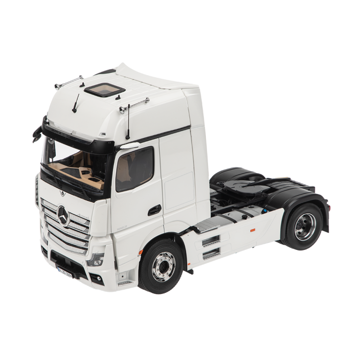 NZG Mercedes-Benz Actros L 1:18 - Weiß